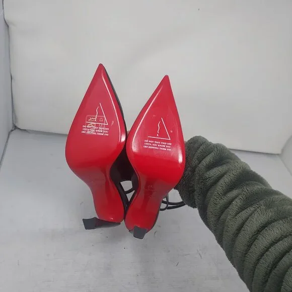 Christian Louboutin Black Strappy Condora Leather Pump - Picture 2 of 11